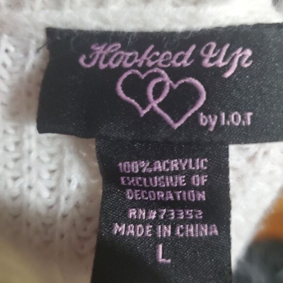 Hooked Up White Emoji Sweater Size Large - Picture 7 of 7